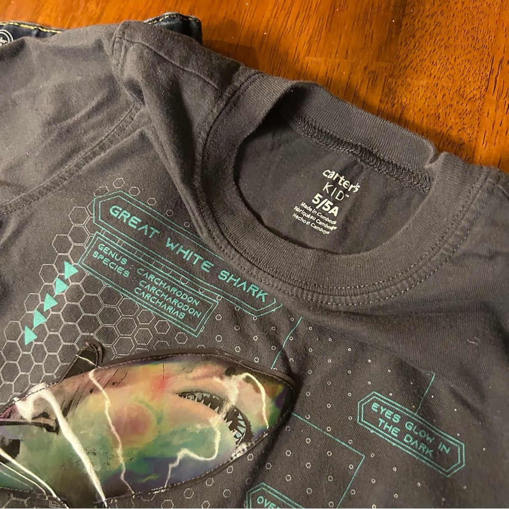 Holographic Shark Long Sleeve + Dark Wash Slim Jean Bundle Size 5 Boy Outfit Set - Picture 4 of 10